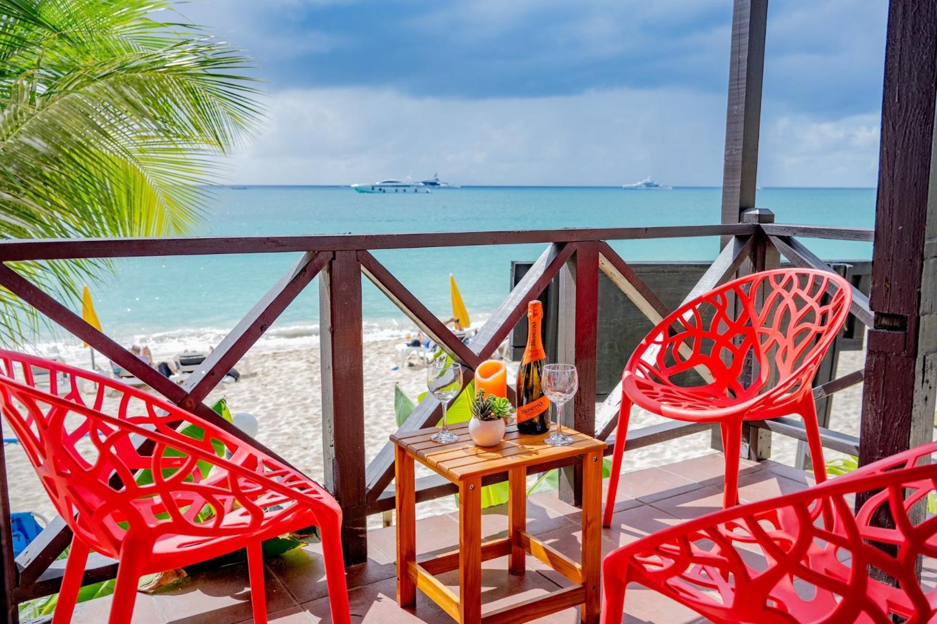 Mary'S Boon Beach Resort & Spa Симпсон-Бэй Экстерьер фото